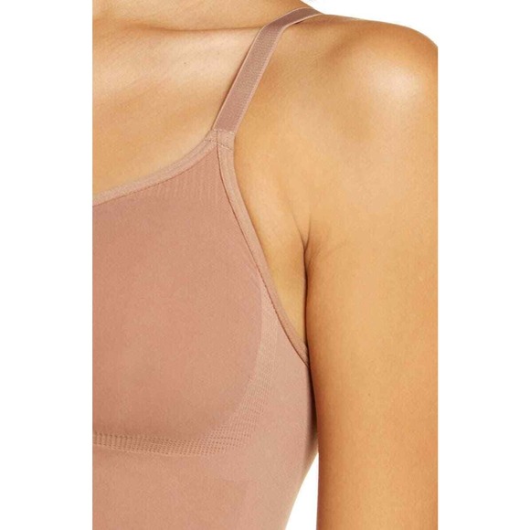 Skims NWOT Sculpting Bodysuit W. Snaps Tan Size XS - Picture 4 of 7